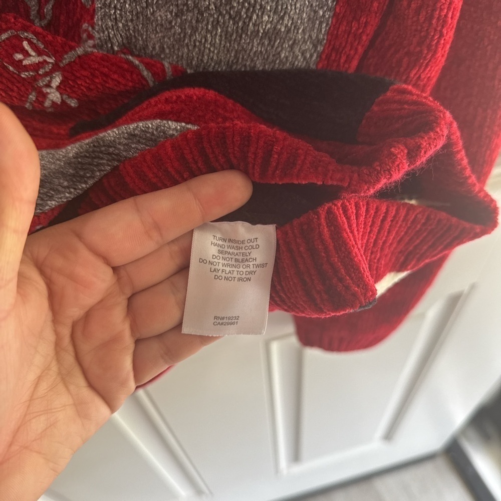 Alfred Dunner Red and Gray Floral Knit Cardigan - Picture 5 of 9